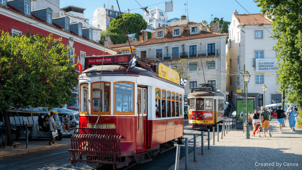 Begin your sightseeing tour on the Strip