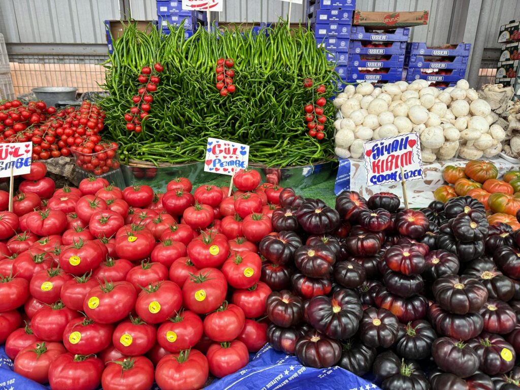 A vibrant market scene showcasing fresh produce and local delicacies. — budget dining Las Vegas