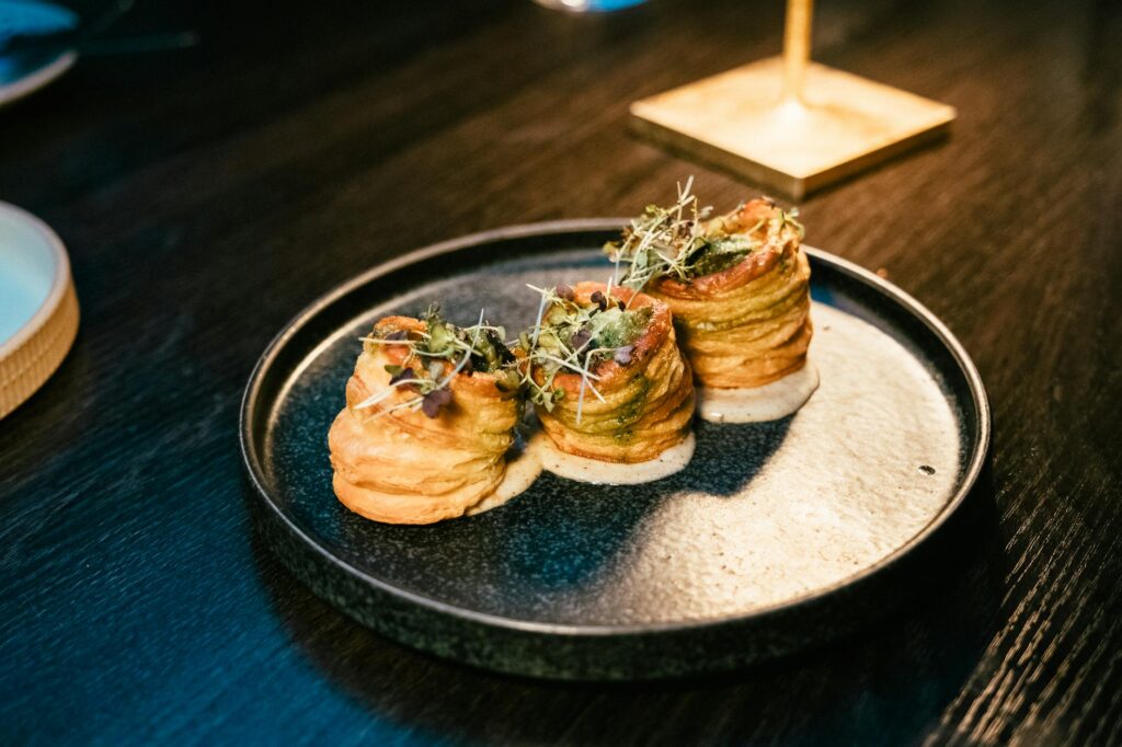 The vibrant atmosphere of a fine dining restaurant in Vegas. — best restaurants Las Vegas 2026