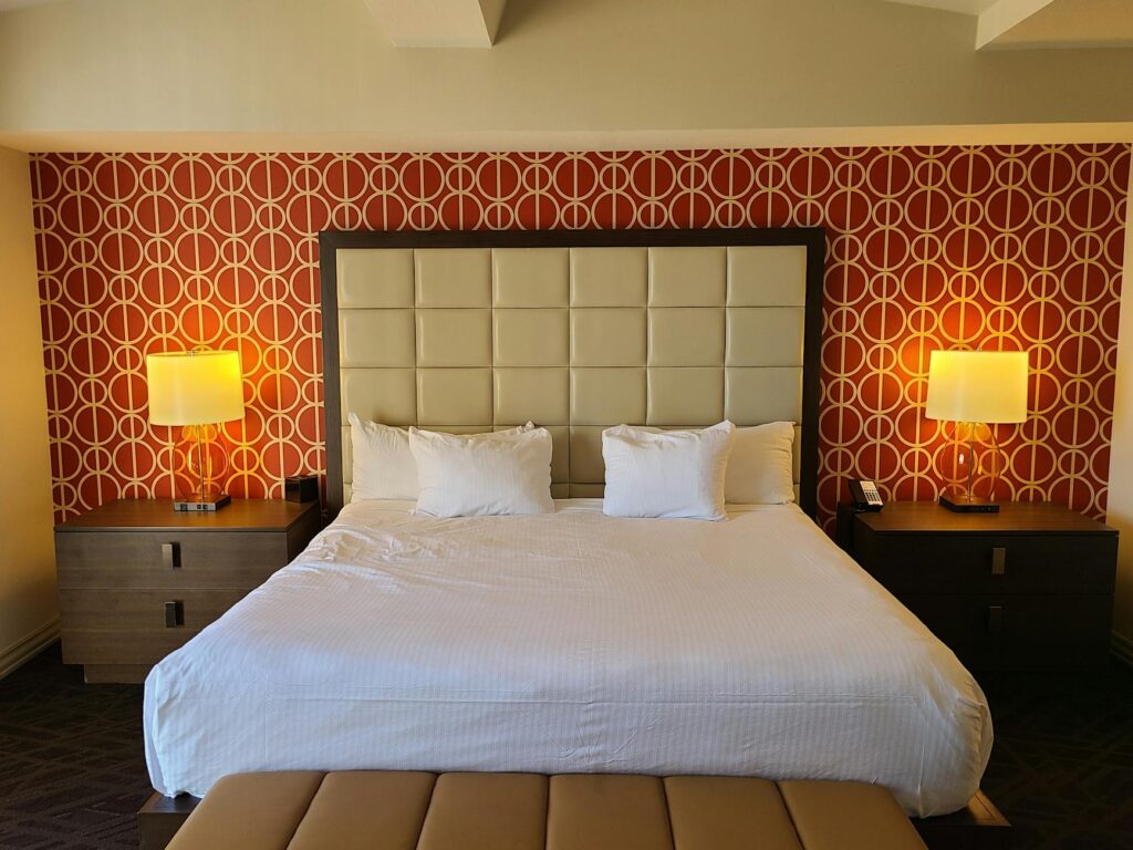 A cozy and well-decorated budget hotel room in Las Vegas. — budget hotels Las Vegas