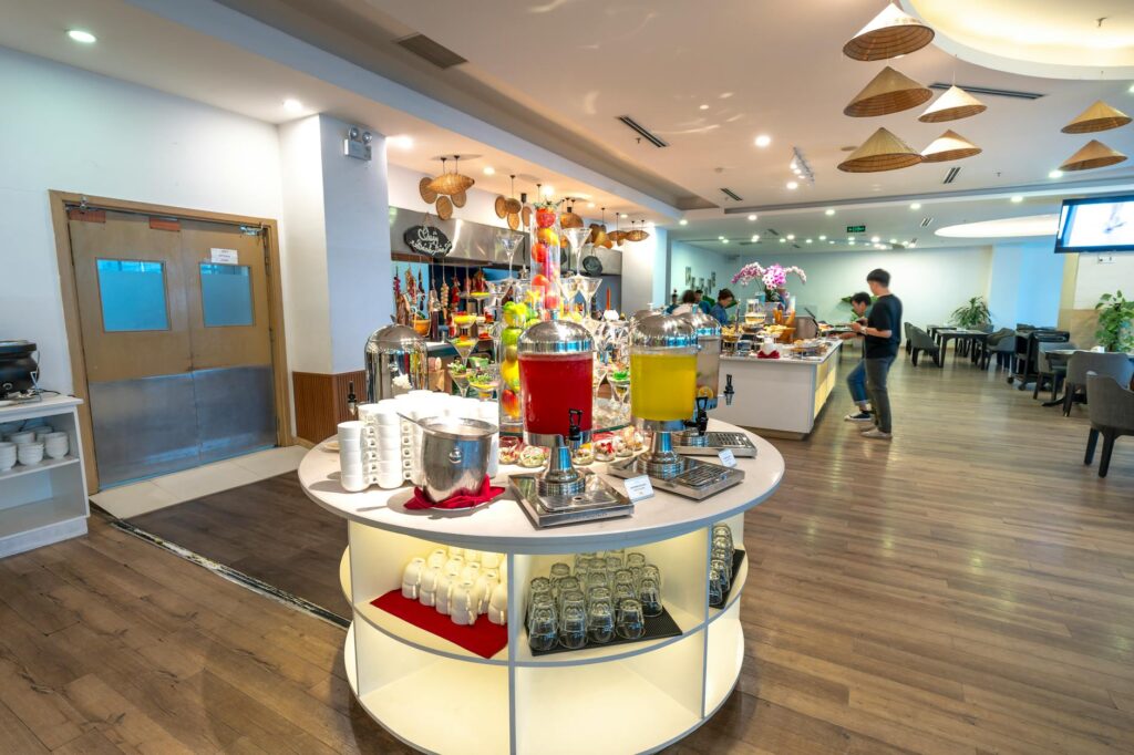 A cozy breakfast area within a budget hotel, showcasing complimentary offerings. — budget hotels in Las Vegas