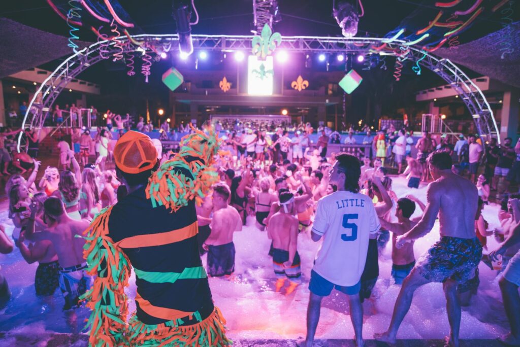 A crowded pool party scene in Las Vegas during the summer. — best time to visit Las Vegas