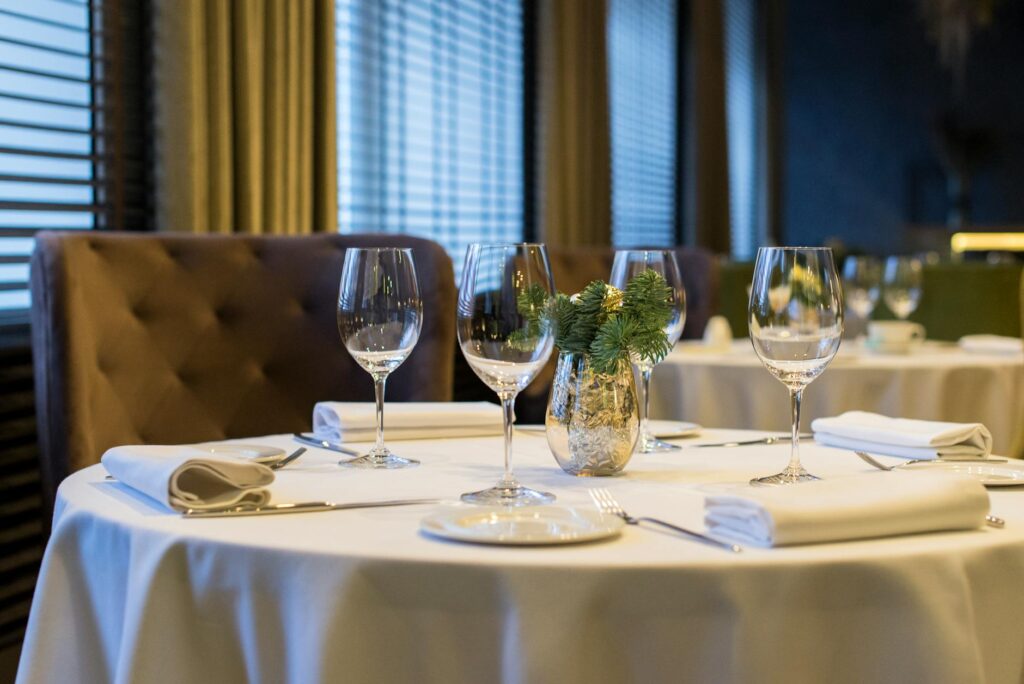 A luxurious restaurant setting showcasing fine dining in Las Vegas. — Las Vegas nightlife tips