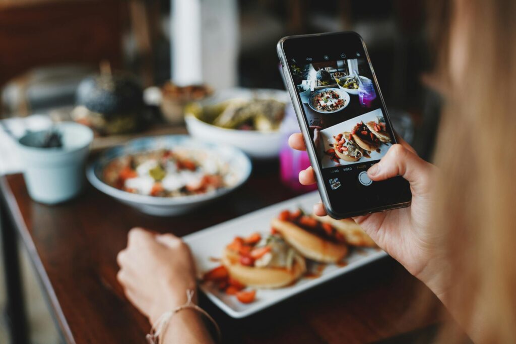 An image of a traveler enjoying a meal at a budget-friendly restaurant — budget hotels Las Vegas