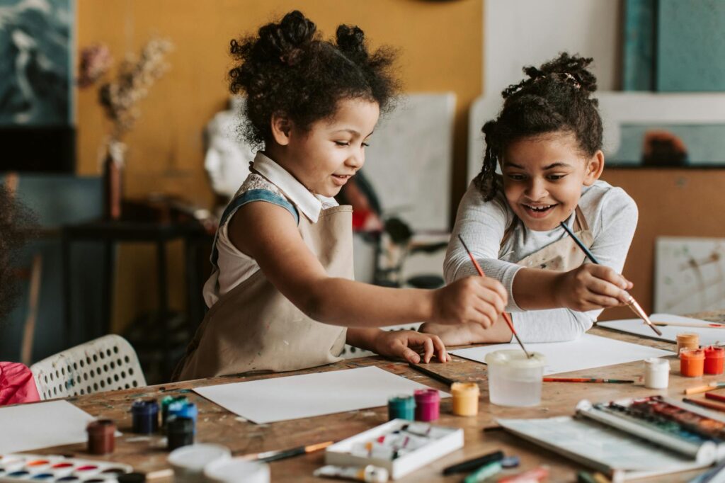 Children participating in a fun workshop or class in Las Vegas — family-friendly activities Las Vegas