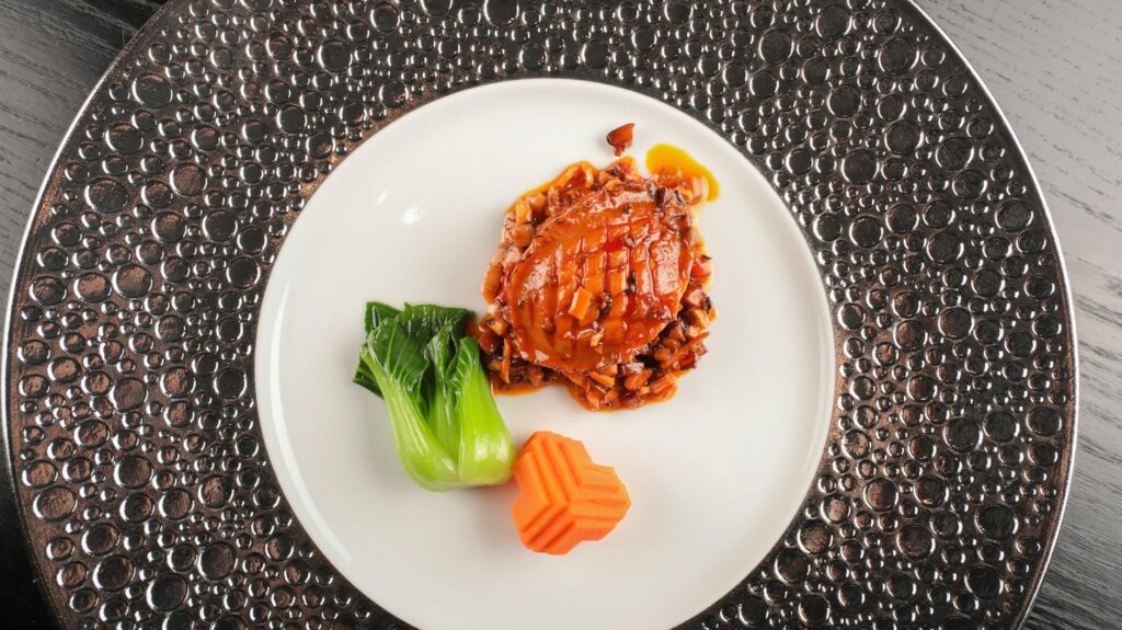 A delicious plate of food from a top Las Vegas restaurant, featuring a mix of cuisine options. — las vegas tips
