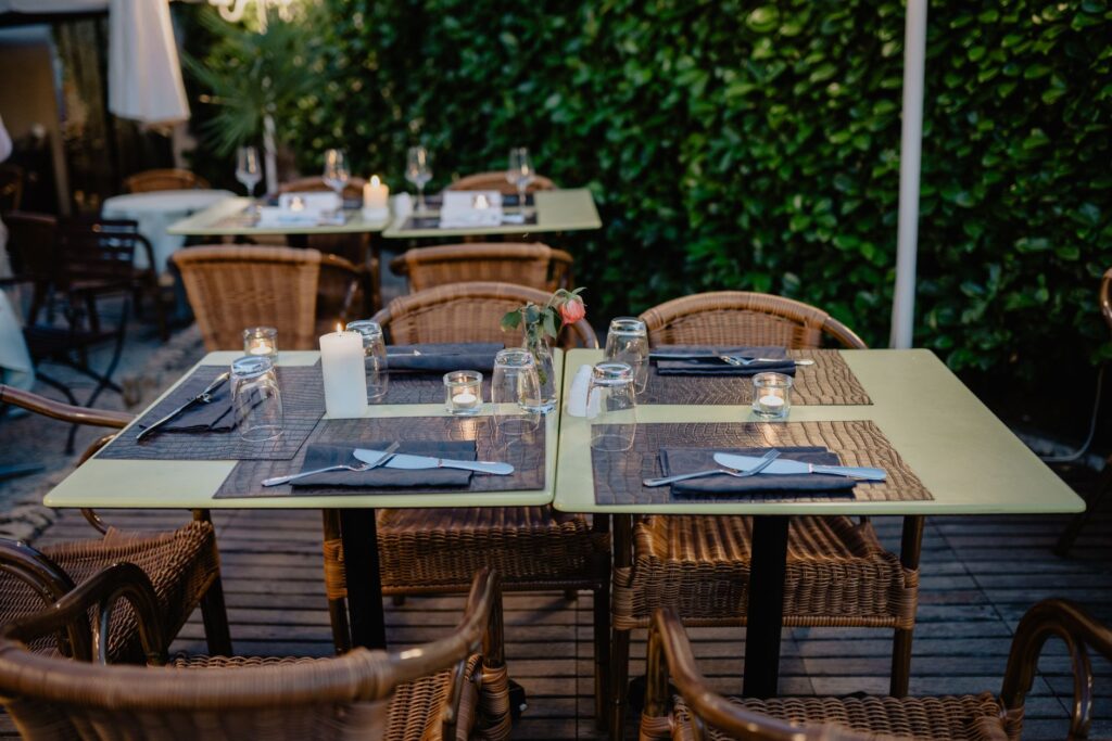 A table setting in a budget-friendly restaurant, highlighting affordable dining experiences. — budget travel tips Las Vegas