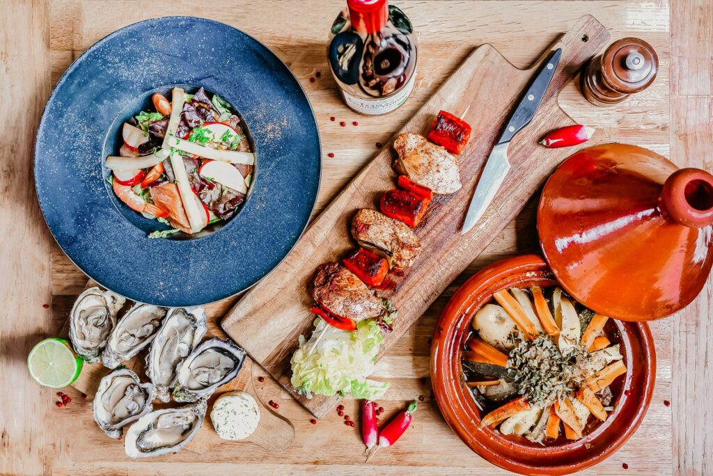 A vibrant food platter featuring dishes from top restaurants in Las Vegas 2026.