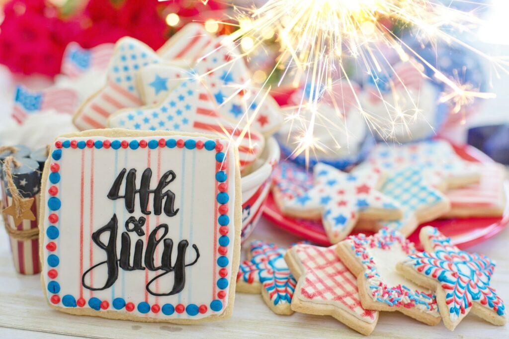 A close-up of a delicious July 4 themed dessert, highlighting the festive colors of red, white, and blue. — Las Vegas Fo…