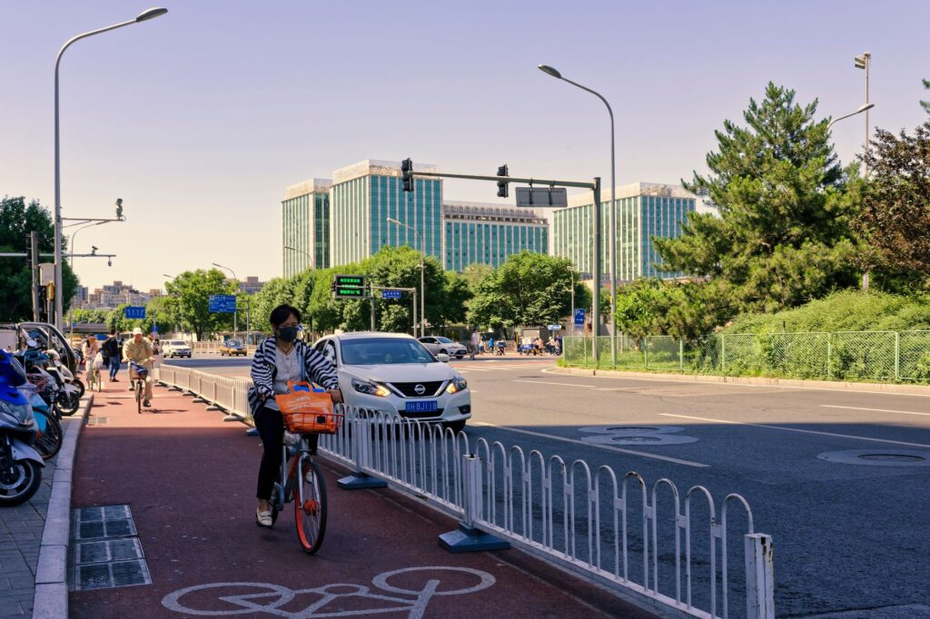 A cyclist riding along the Strip, showcasing bike lanes and pedestrian-friendly areas. — transportation in Las Vegas