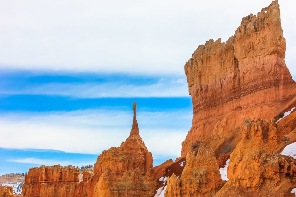 A picturesque view of Red Rock Canyon in spring, highlighting the beautiful weather. — best time to visit Las Vegas