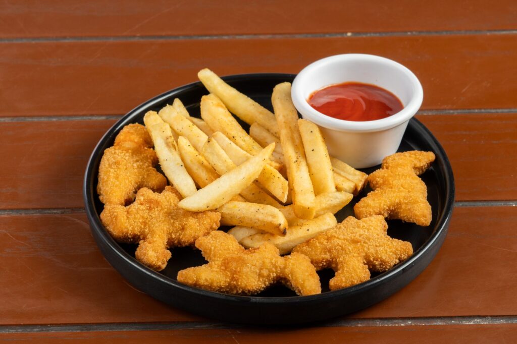 Delicious kid-friendly meals at a restaurant in Las Vegas. — family-friendly activities Las Vegas