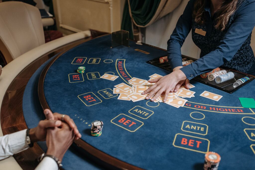 A close-up of a poker table set up, highlighting the game-specific etiquette. — Las Vegas casino etiquette
