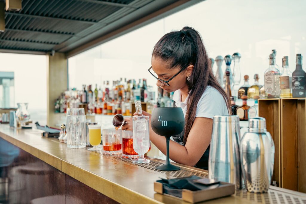 A cocktail being served at a trendy rooftop bar in Las Vegas — rooftop bars in Las Vegas