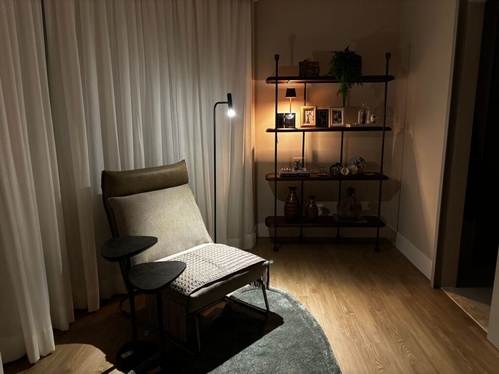A cozy corner of a popular lounge, capturing the relaxed vibe perfect for unwinding. — Las Vegas nightlife guide
