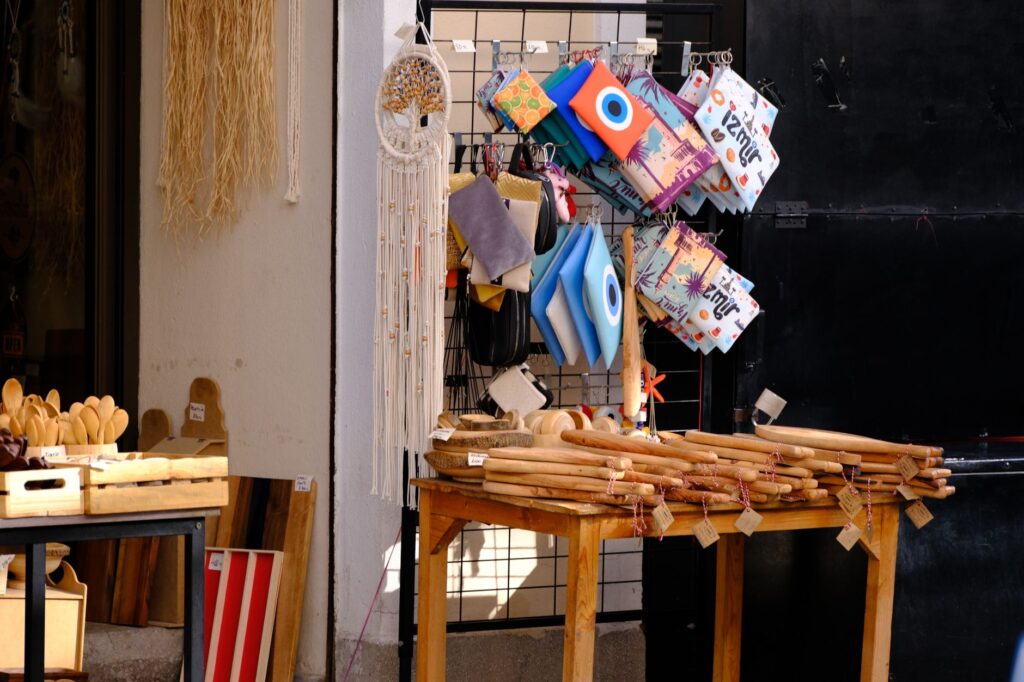 A local market featuring handmade crafts and artisanal goods. — hidden gems Las Vegas