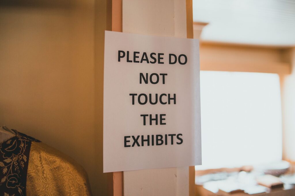 A shot of casino signage displaying rules and guidelines for players. — Las Vegas casino etiquette