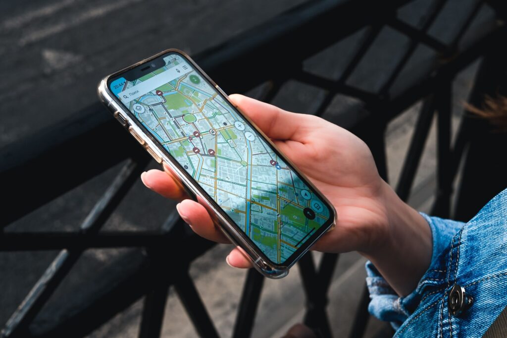 A visual guide to mobile apps for finding Vegas entertainment discounts — discounts on Las Vegas shows