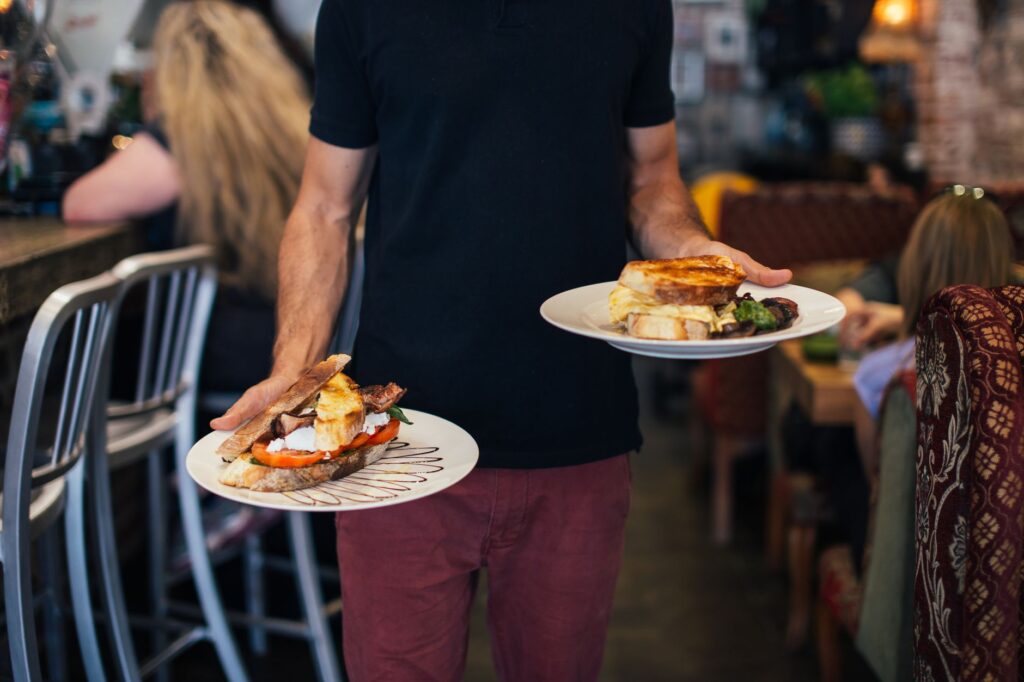 Diners enjoying their meals at a casual eatery in Las Vegas — best restaurants in Las Vegas 2026