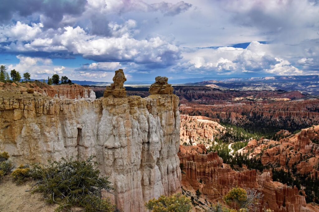 A breathtaking view of Red Rock Canyon showcasing its red rock formations and hiking trails. — Las Vegas day trips