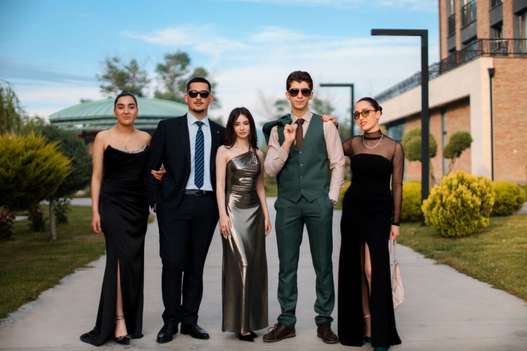 A chic dress code display featuring stylish outfits suitable for Las Vegas nightlife. — Las Vegas nightlife guide