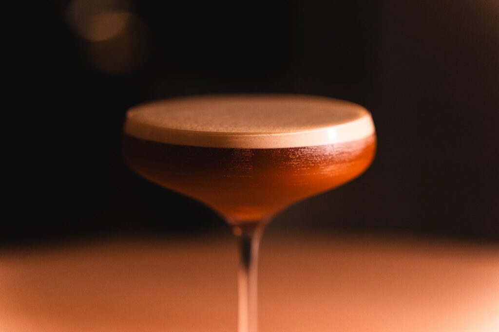 An elegant cocktail bar with unique drinks and a stylish atmosphere. — Las Vegas nightlife guide